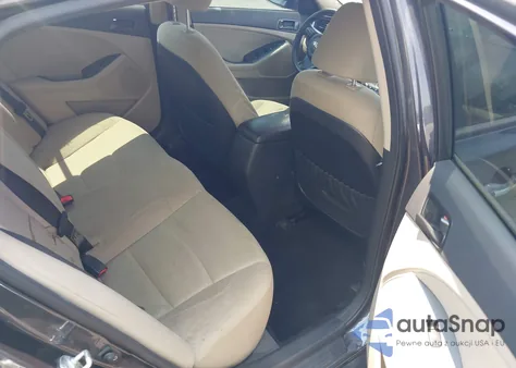 2015 Kia Optima Lx z USA, uszkodzony, nr VIN KNAGM4A71F5626817